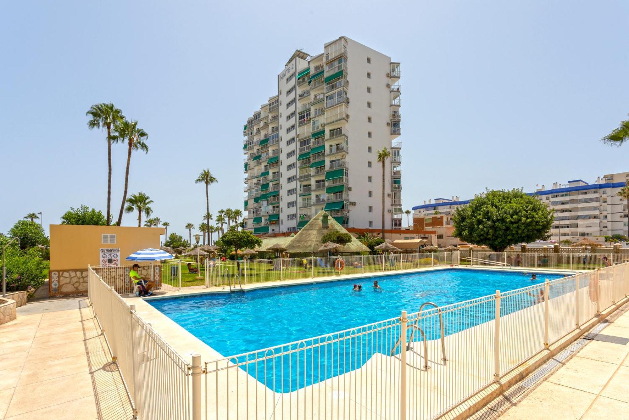 Sunstay Loft Seaview 베날마데나코스타 외부 사진