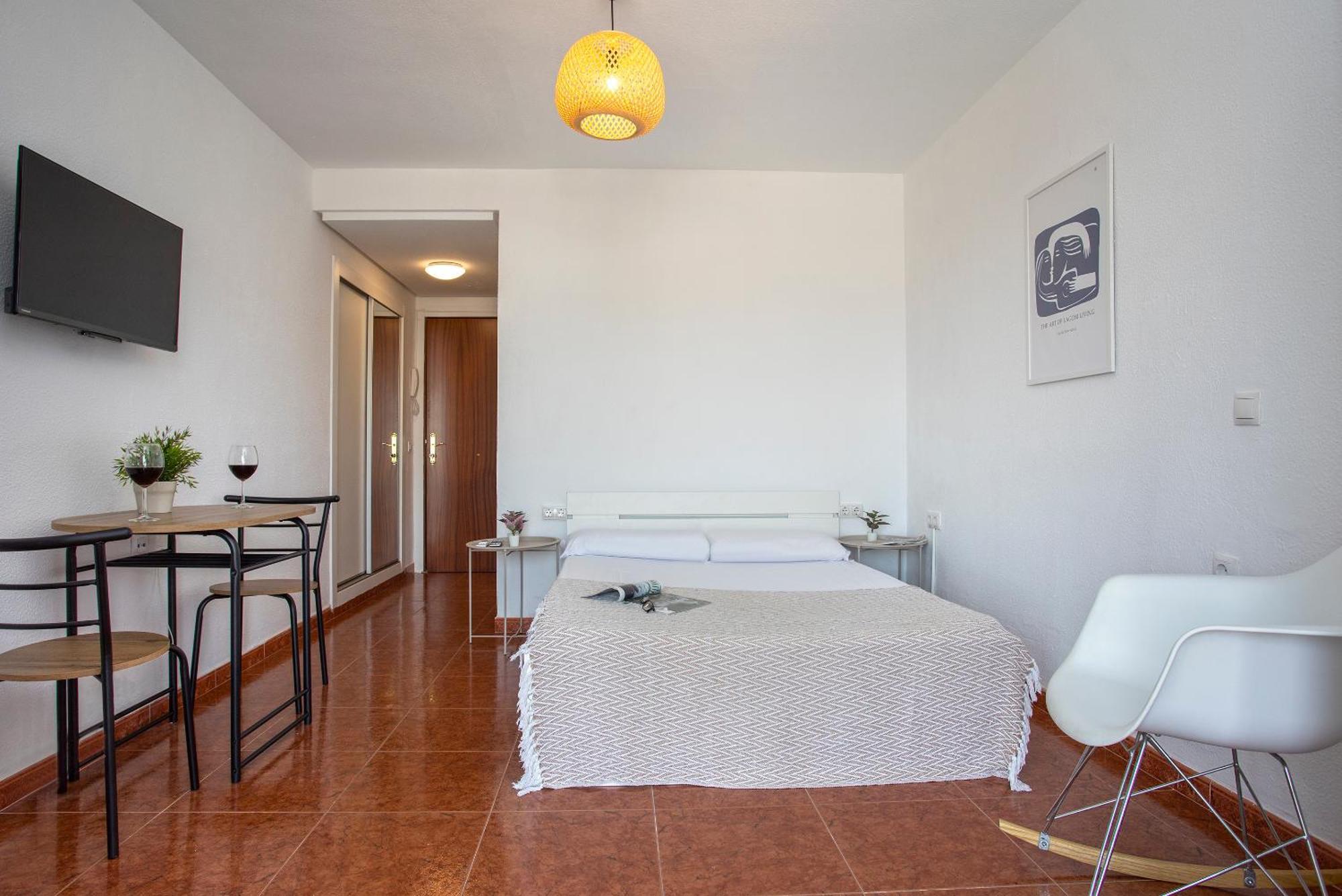 Sunstay Loft Seaview 베날마데나코스타 외부 사진